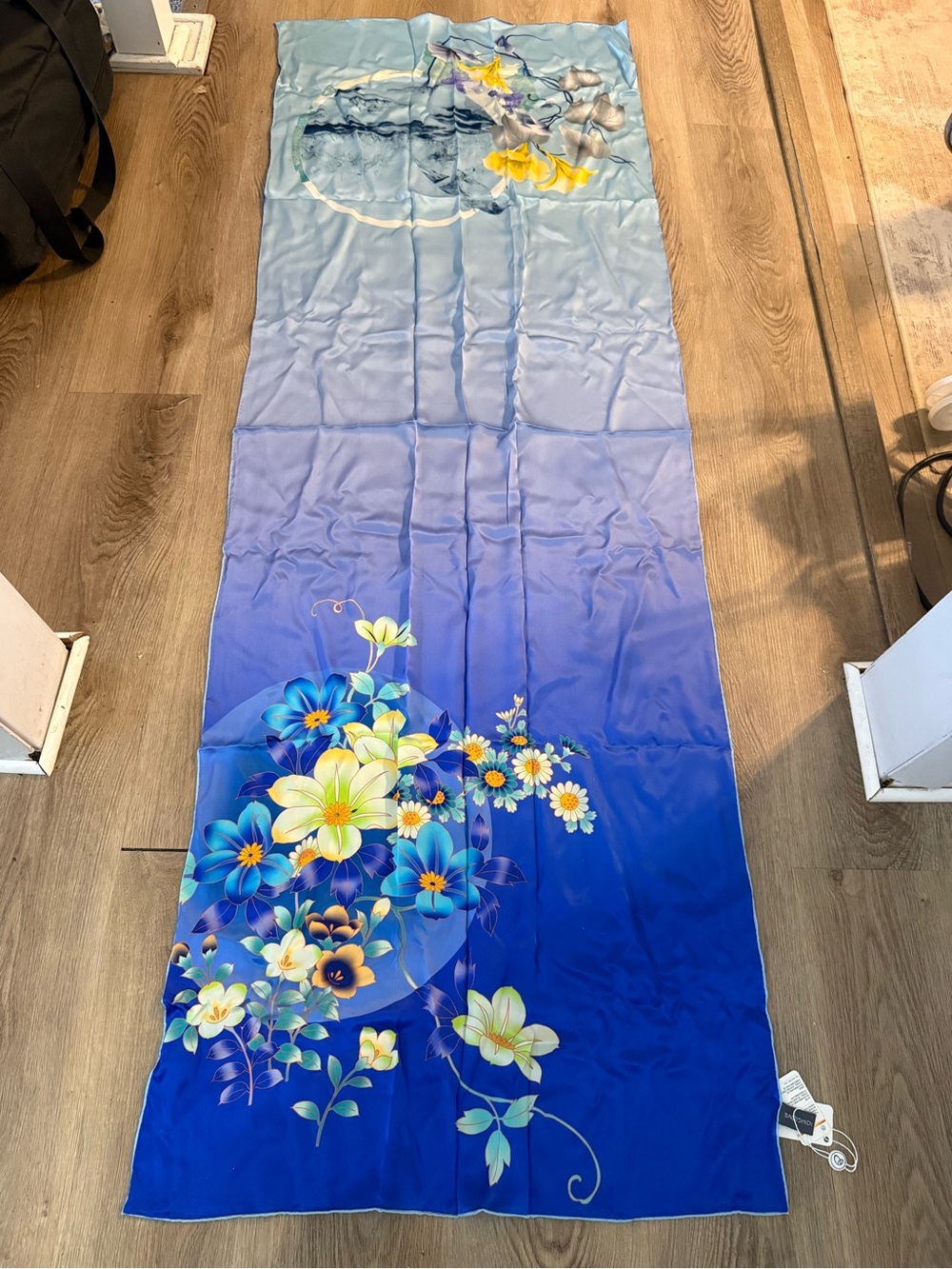 WOMENS BAOSHIDI SILK FLORAL CHINESE FASHION SCARF